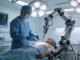 IA et chirurgie : opportunités, risques et limites dans la salle d’opération moderne